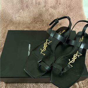 Saint Laurent Nero Leather Sandals with Gold Hardware